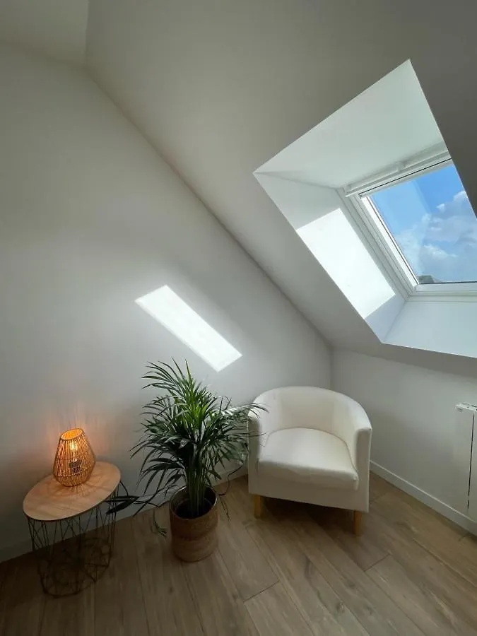 Appartement En Centre Ville De Gourin 0*,