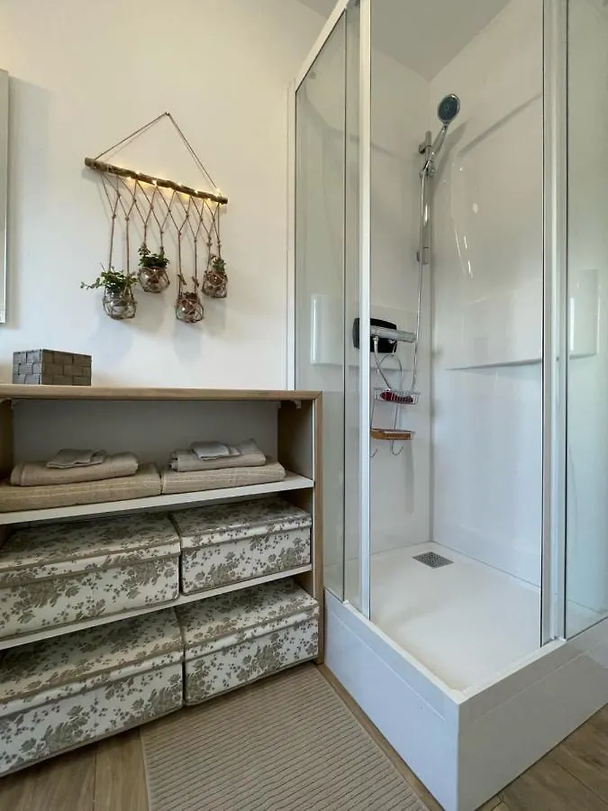 Appartement En Centre Ville De Gourin